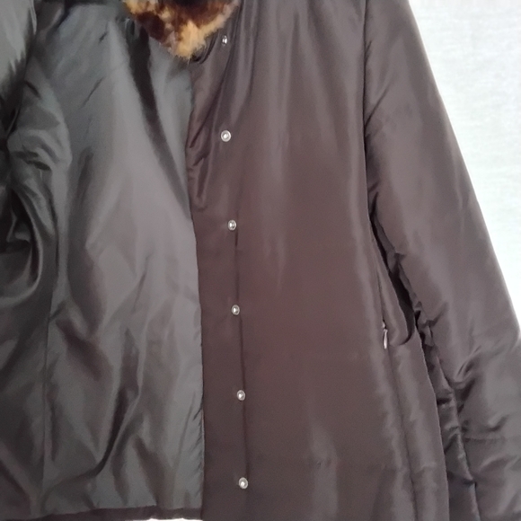 Jones New York Dark Brown Teddy Coat with Faux Fur Trim - Picture 12 of 16